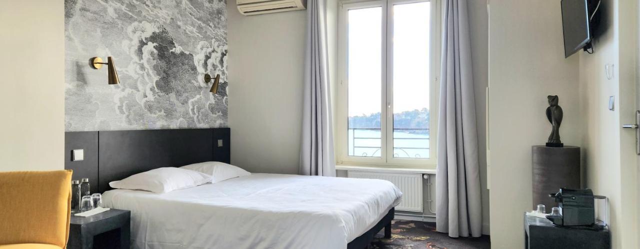 Restaurant Hotel Didier Meril 디나르 외부 사진