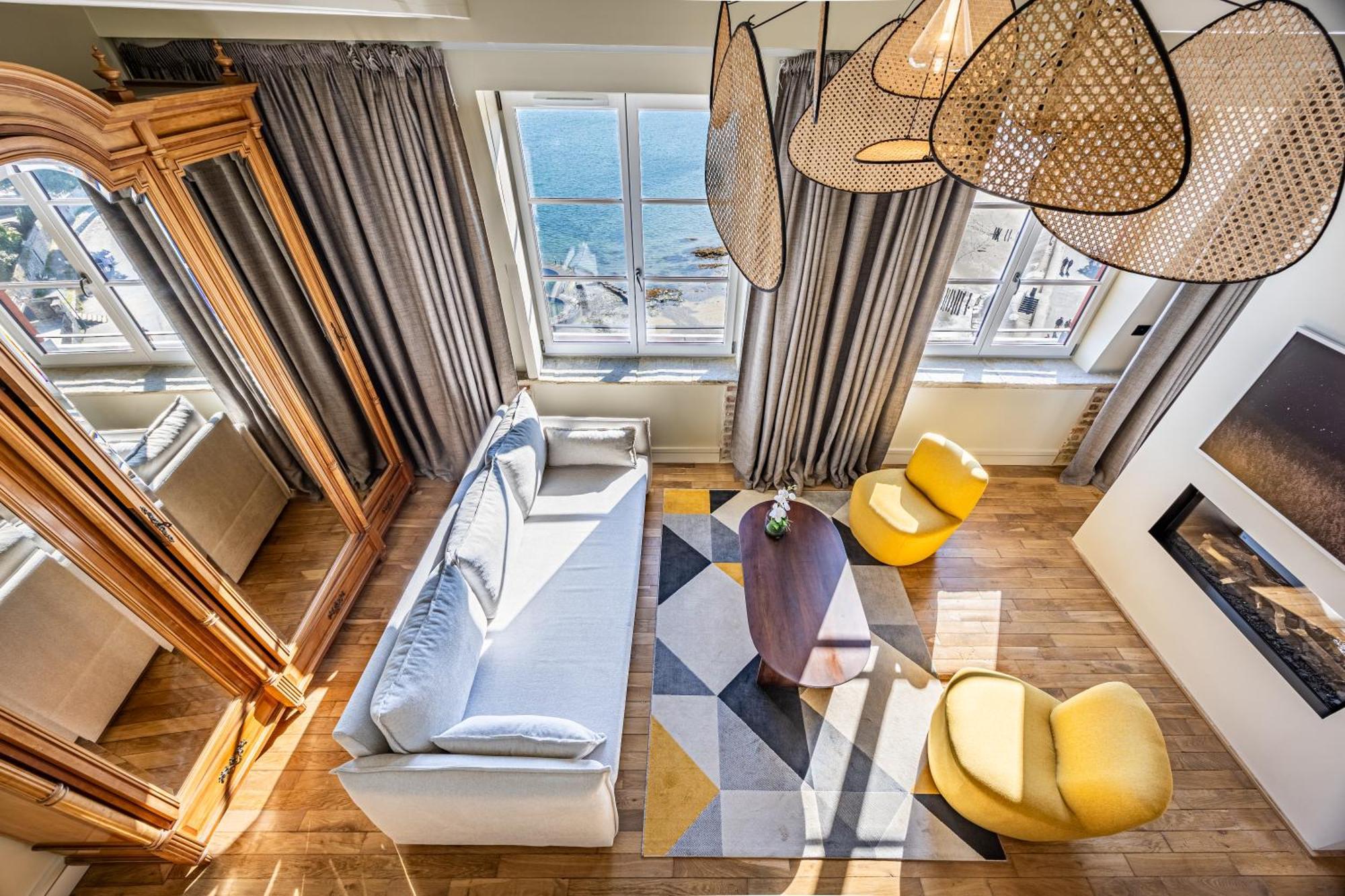 Restaurant Hotel Didier Meril 디나르 외부 사진